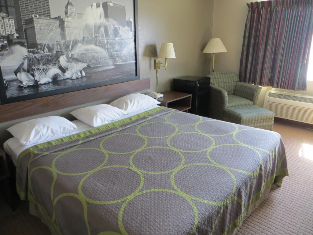 Super 8 By Wyndham Chicago O'Hare Airport Hotel Elk Grove Village Værelse billede