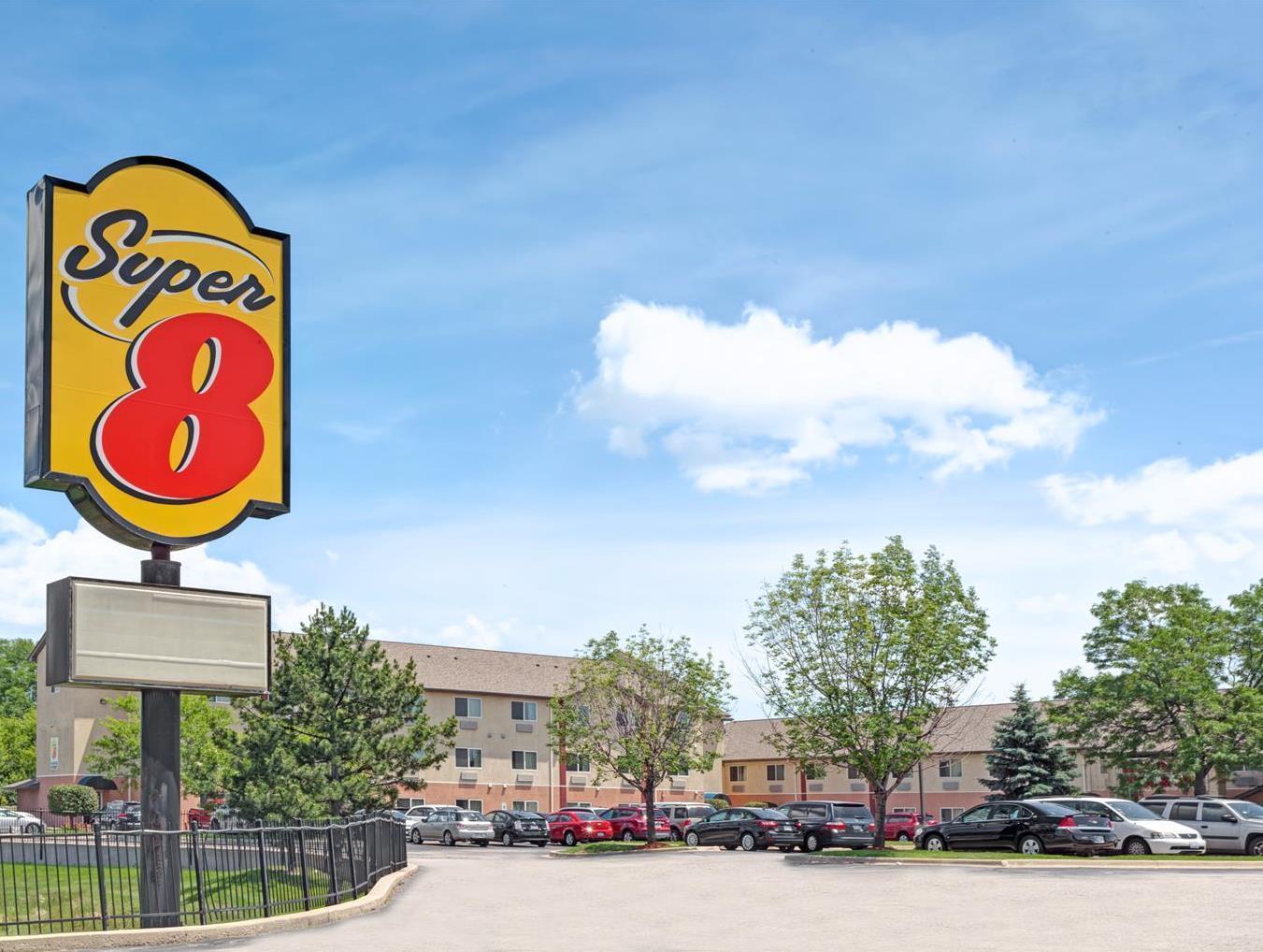 Super 8 By Wyndham Chicago O'Hare Airport Hotel Elk Grove Village Eksteriør billede