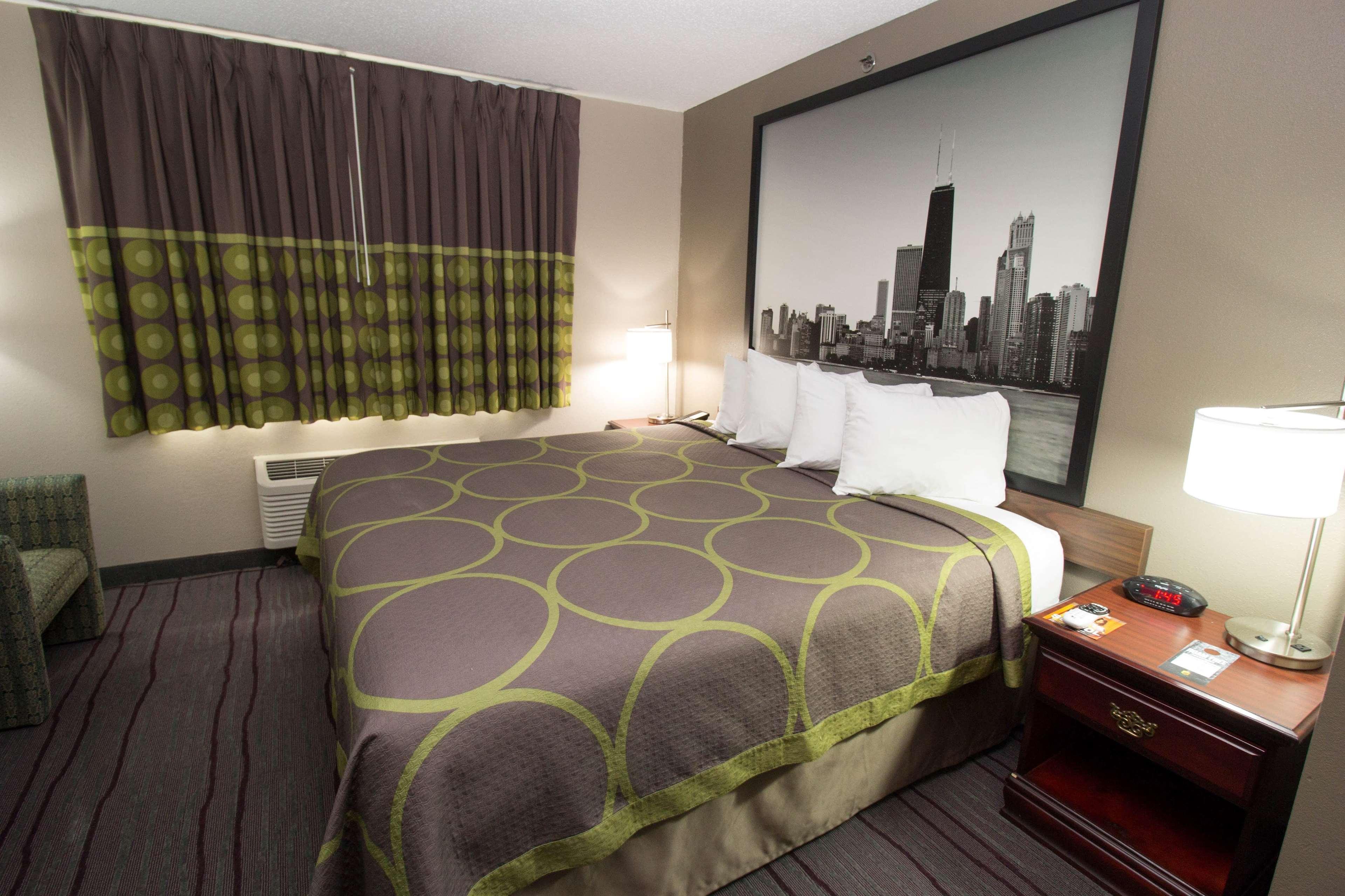 Super 8 By Wyndham Chicago O'Hare Airport Hotel Elk Grove Village Eksteriør billede