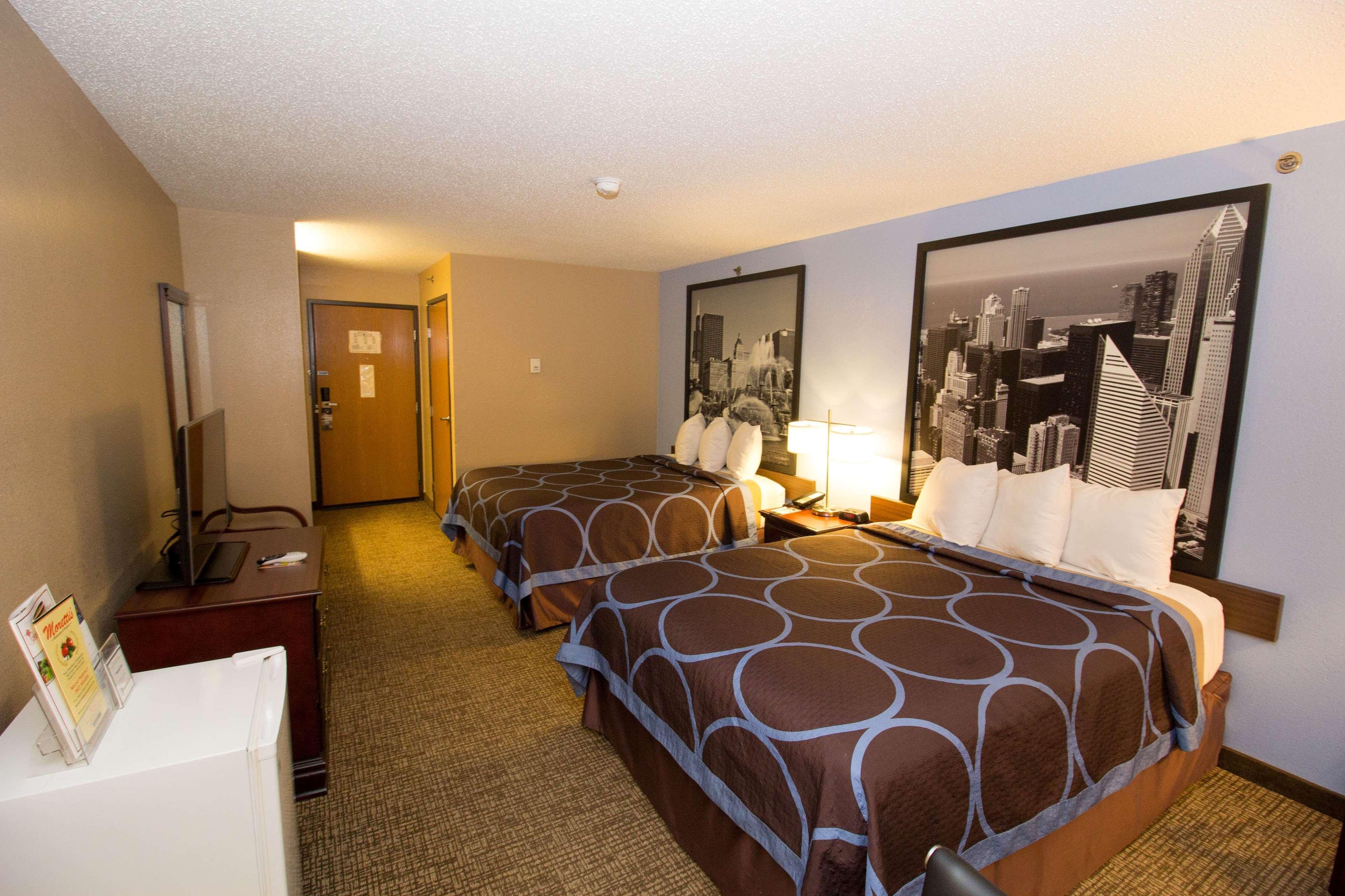 Super 8 By Wyndham Chicago O'Hare Airport Hotel Elk Grove Village Eksteriør billede