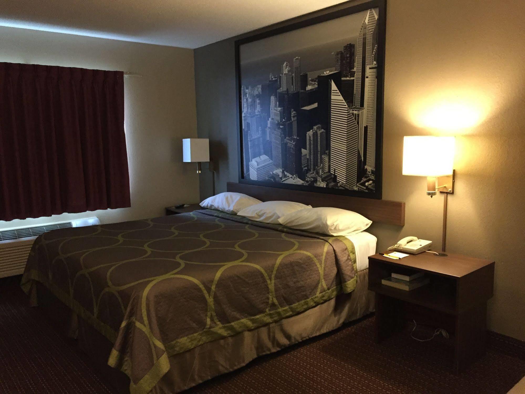 Super 8 By Wyndham Chicago O'Hare Airport Hotel Elk Grove Village Eksteriør billede